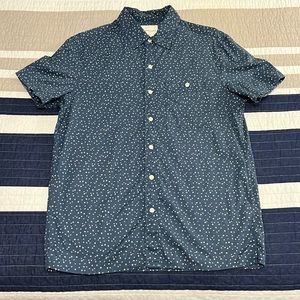 American Eagle - polo - never worn - small - flex fit